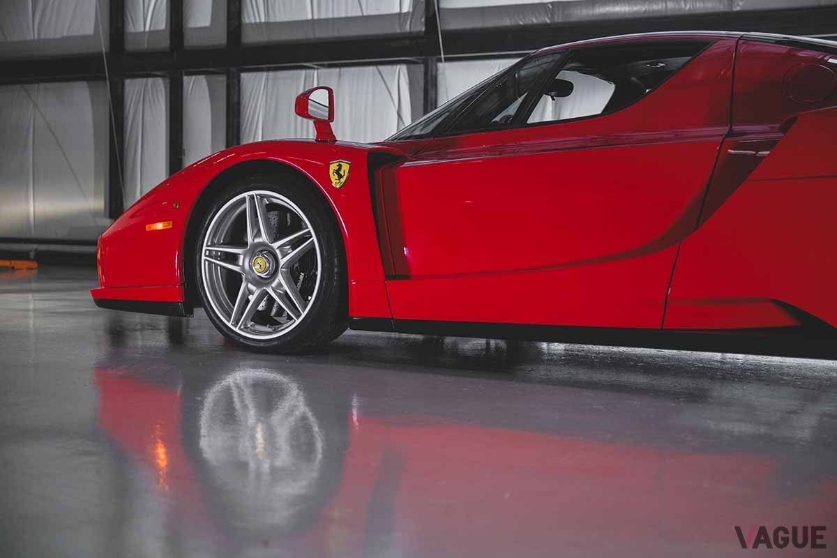 オークションに出品された2003年式フェラーリ「エンツォ・フェラーリ」Darin Schnabel(c)2025 Courtesy of RM Sotheby's