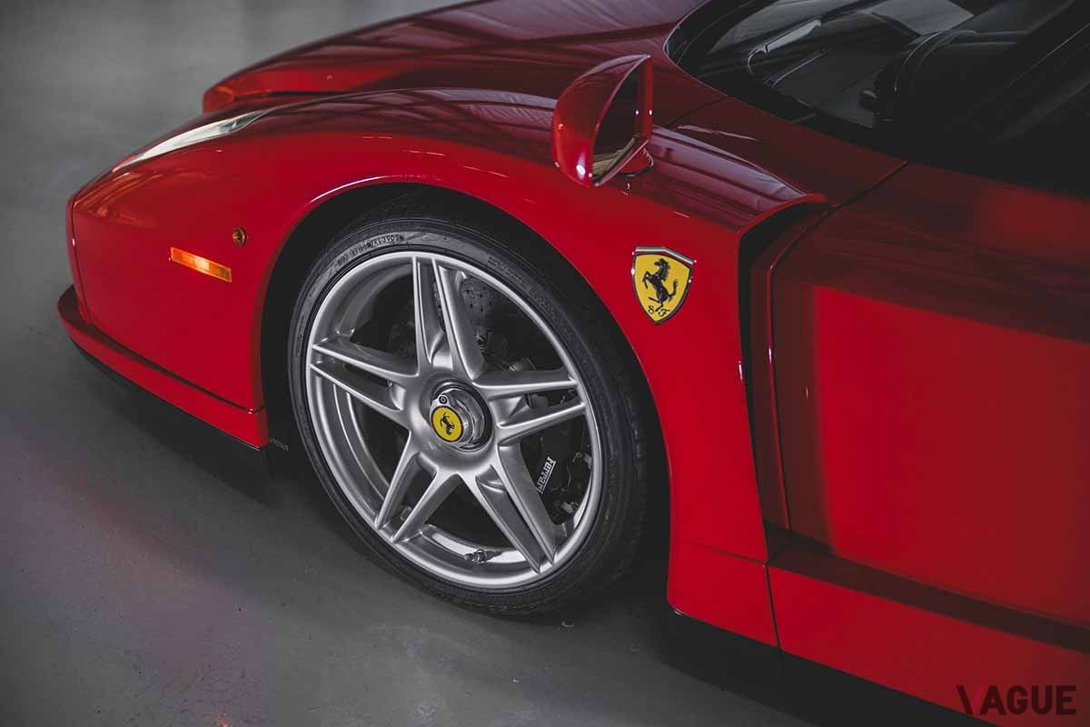 オークションに出品された2003年式フェラーリ「エンツォ・フェラーリ」Darin Schnabel(c)2025 Courtesy of RM Sotheby's