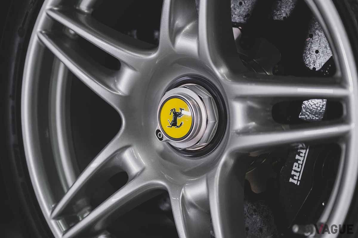 オークションに出品された2003年式フェラーリ「エンツォ・フェラーリ」Darin Schnabel(c)2025 Courtesy of RM Sotheby's