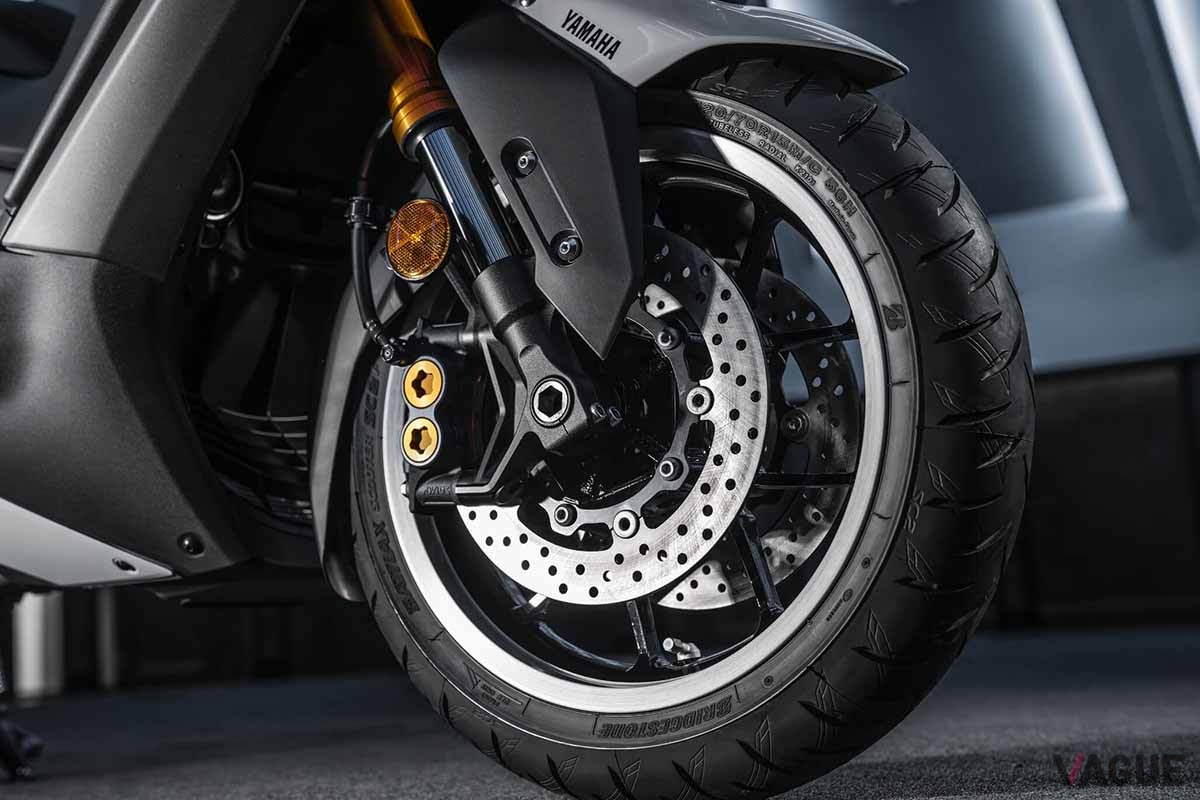 2025年2月28日に発売される2025年モデルのヤマハ「TMAX560」
