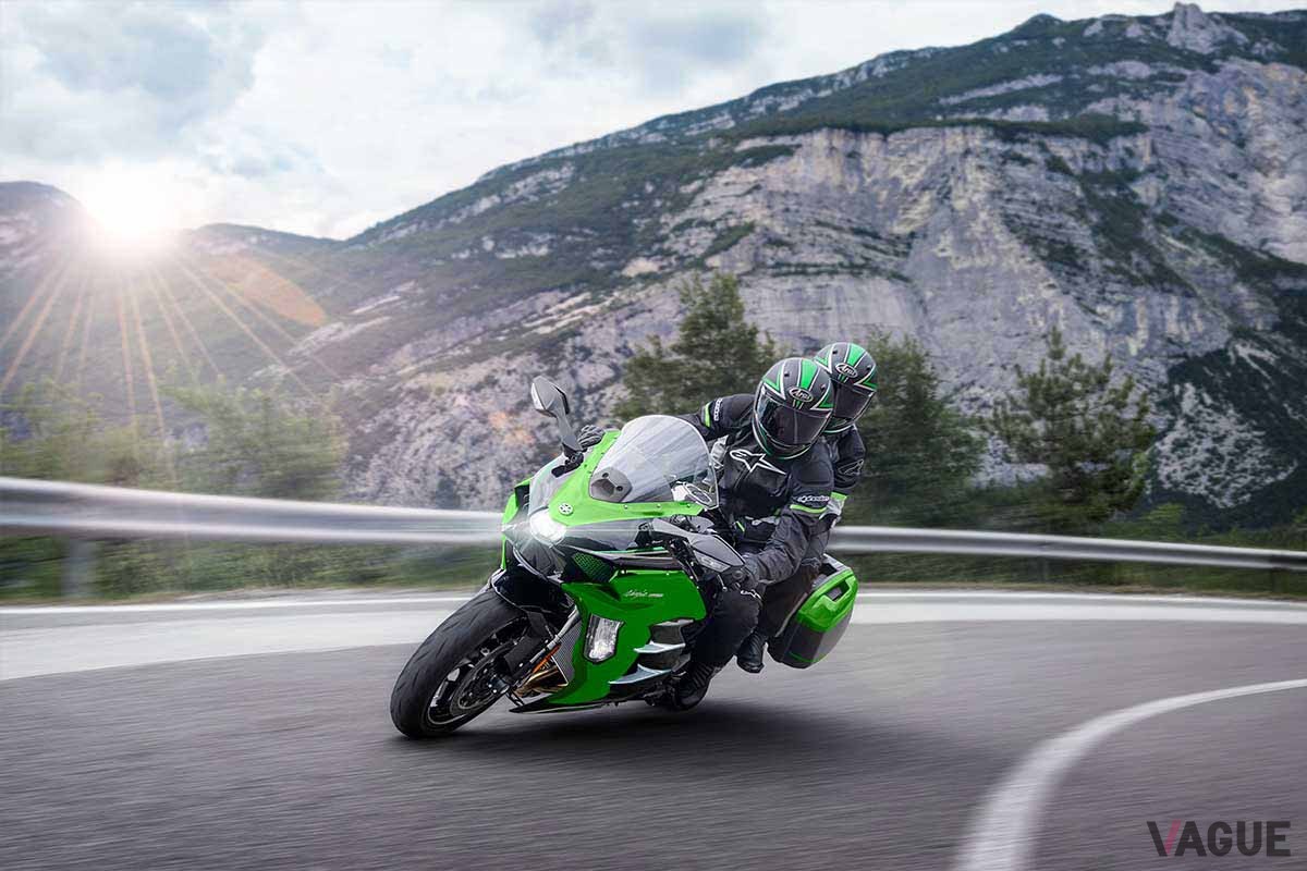 2025年3月1日に発売されたカワサキ「Ninja H2SX SE」2025年モデル