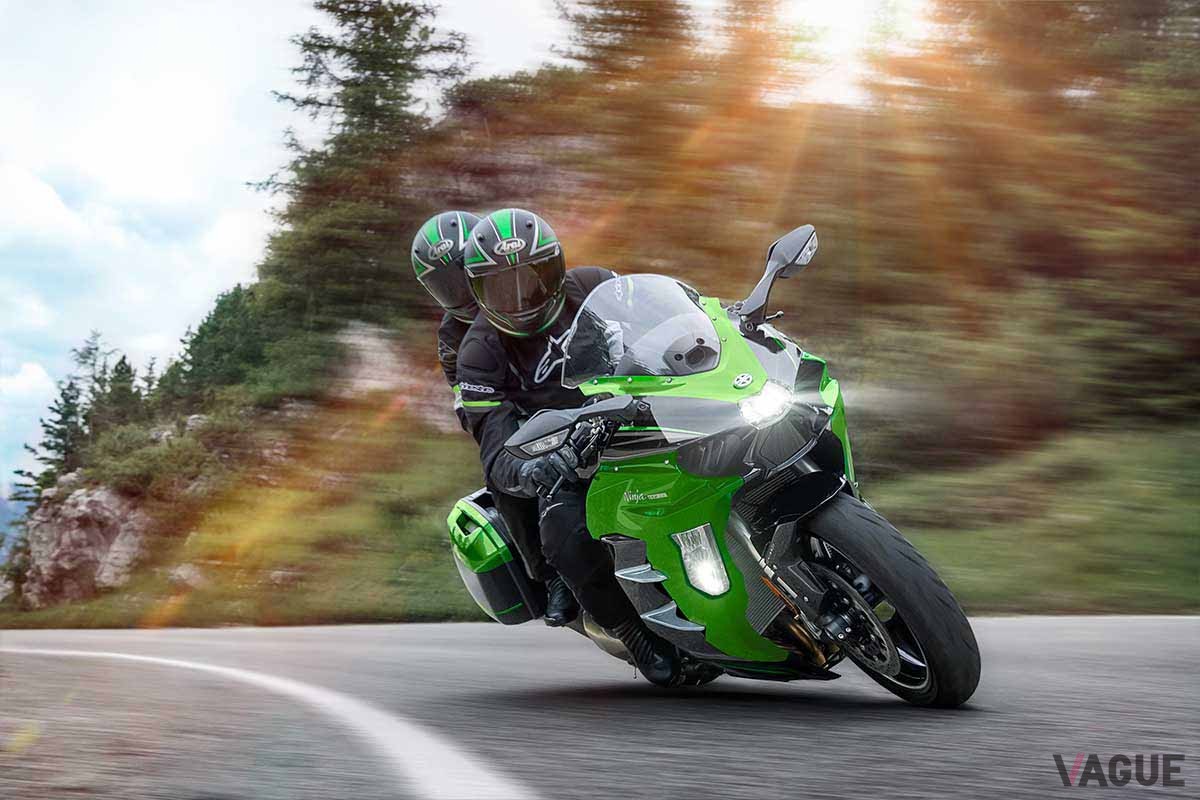 2025年3月1日に発売されたカワサキ「Ninja H2SX SE」2025年モデル