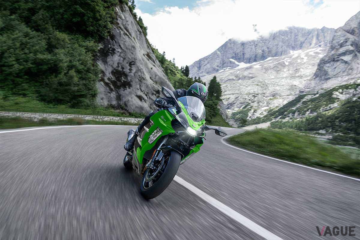 2025年3月1日に発売されたカワサキ「Ninja H2SX SE」2025年モデル