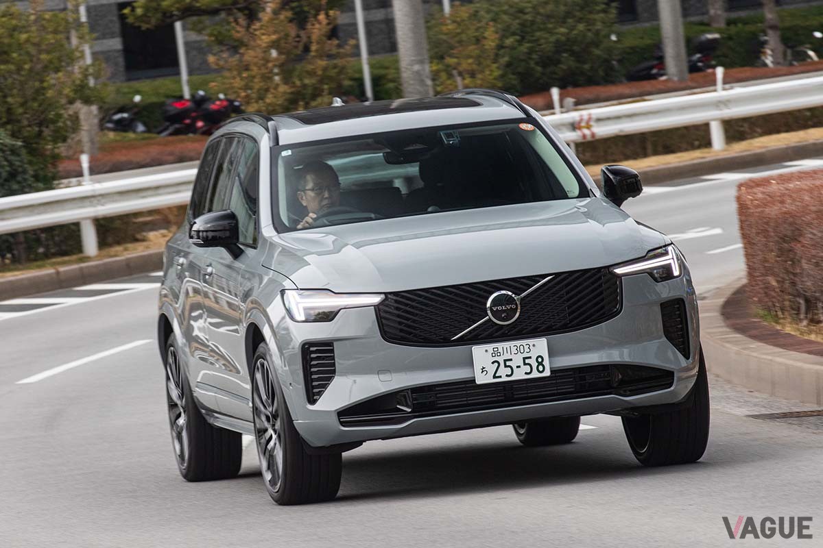 ボルボ改良新型「XC90ウルトラ T8 AWD プラグインハイブリッド」