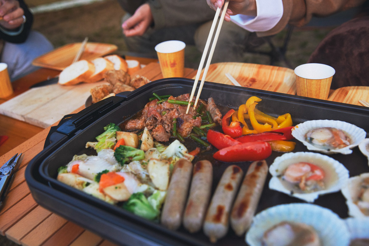 温かいものを温かいまま食べられるのがホットプレートの魅力
