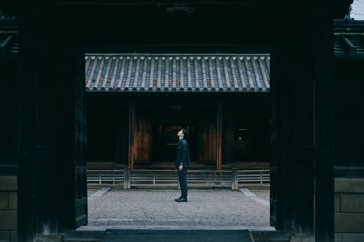 見上げれば、3月の柔らかな陽光が降り注ぎ、肌をなでる風もすっかり春の温もりを帯びている。冬の鋭さはどこへやら、吹き抜けるのは心地よい春の吐息だ