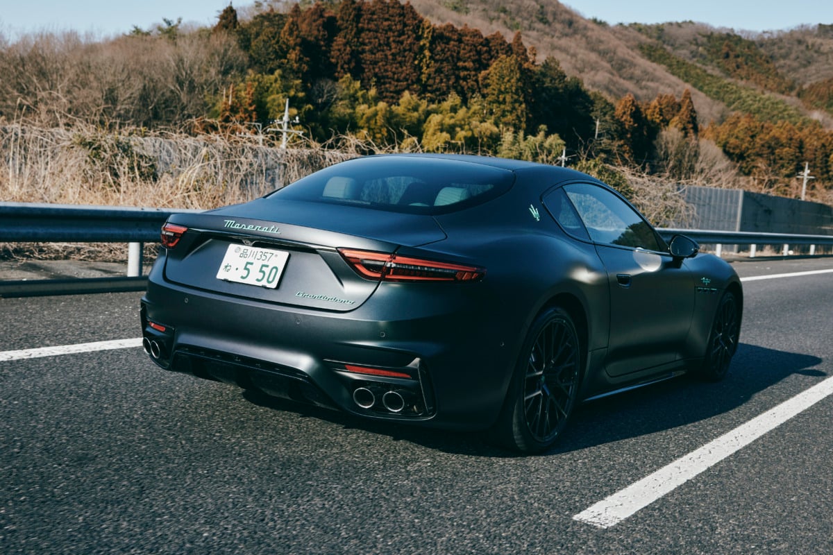 「音」を刻む、極限の精密美。それがマセラティ グラントゥーリズモの神髄だ