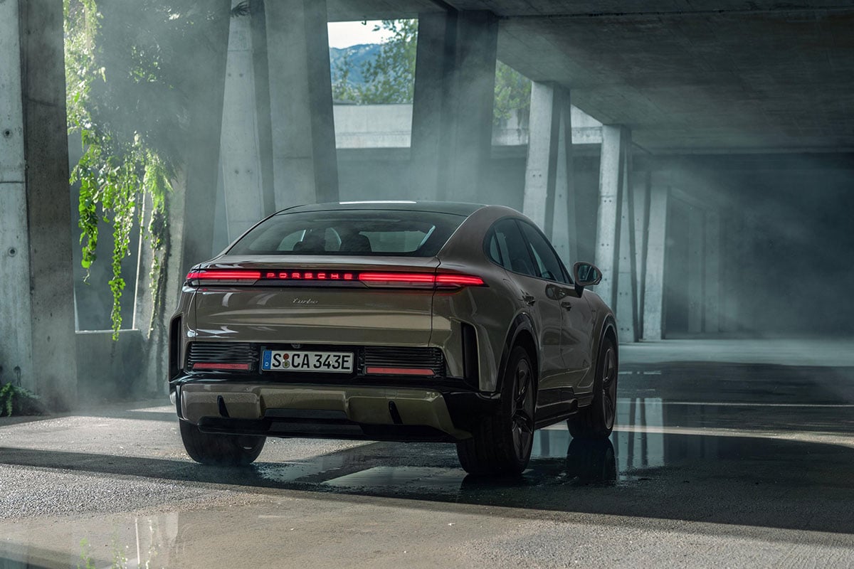 ポルシェ「カイエン・ターボ・クーペ・エレクトリック」