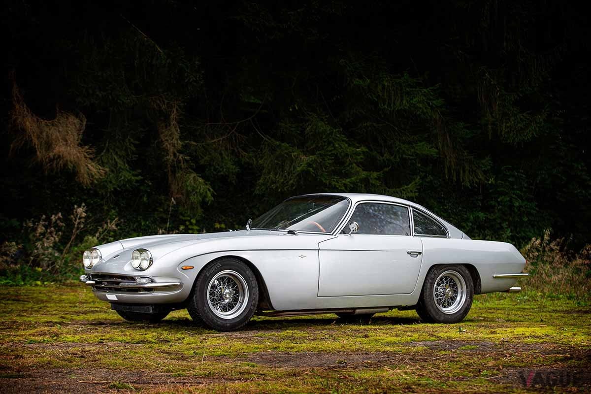 オークションに出品され21万8500ユーロ（約3532万円）で落札された1966年式ランボルギーニ「400GT 2＋2ツーリング」Simon Clay(c)2024 Courtesy of RM Sotheby's