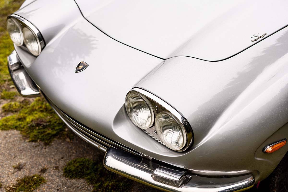 オークションに出品され21万8500ユーロ（約3532万円）で落札された1966年式ランボルギーニ「400GT 2＋2ツーリング」Simon Clay(c)2024 Courtesy of RM Sotheby's