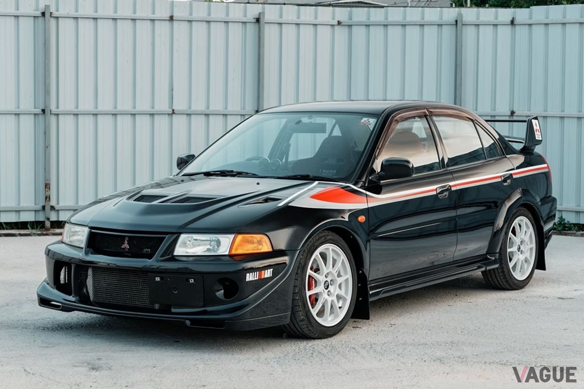 2000年型三菱「ランサー・エボリューションVIトミ・マキネン・エディション」