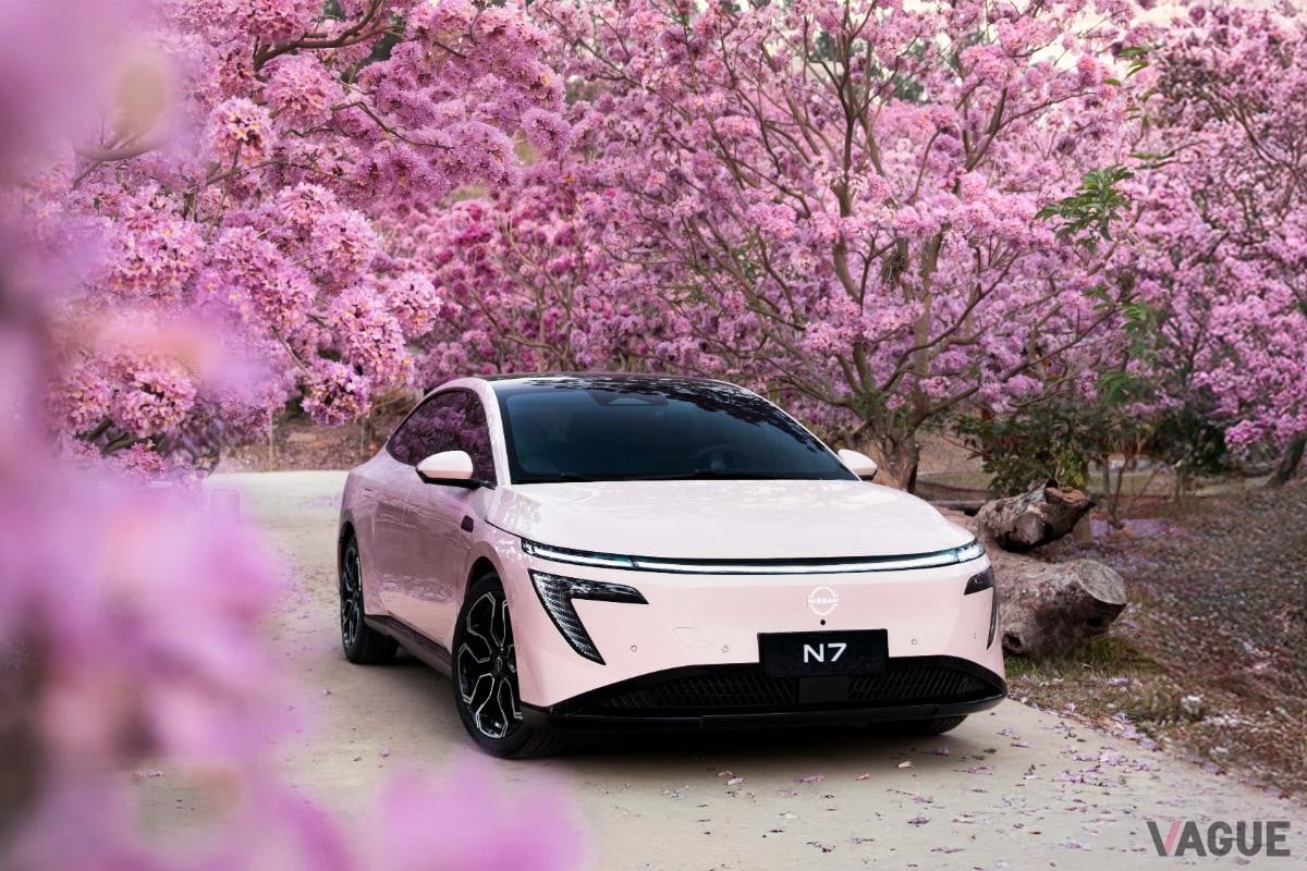 日産自動車のミッドサイズEVセダン新型「N7」