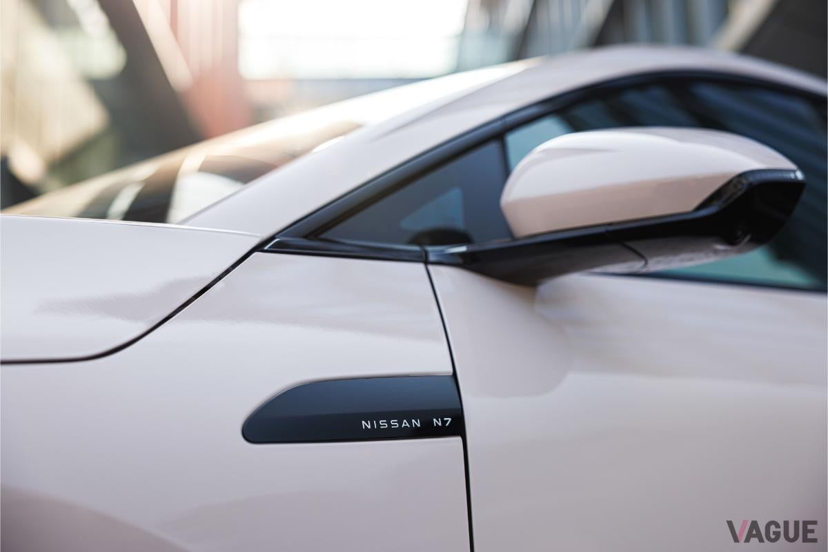 日産自動車のミッドサイズEVセダン新型「N7」