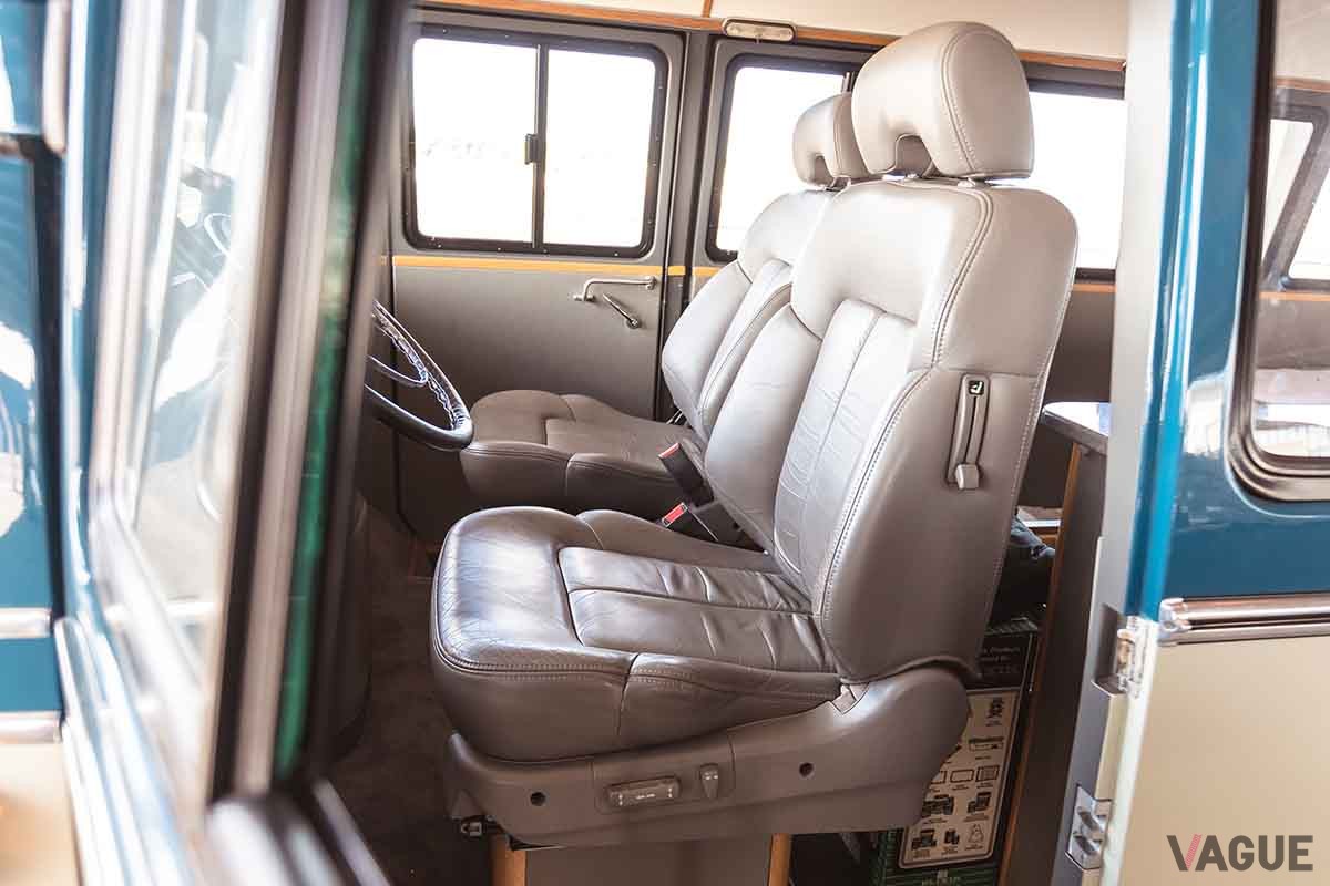 オークションに出品されている1959年式メルセデス・ベンツ「O319ミニバス」Theodore W.Pieper(c)2025 Courtesy of RM　Sotheby's