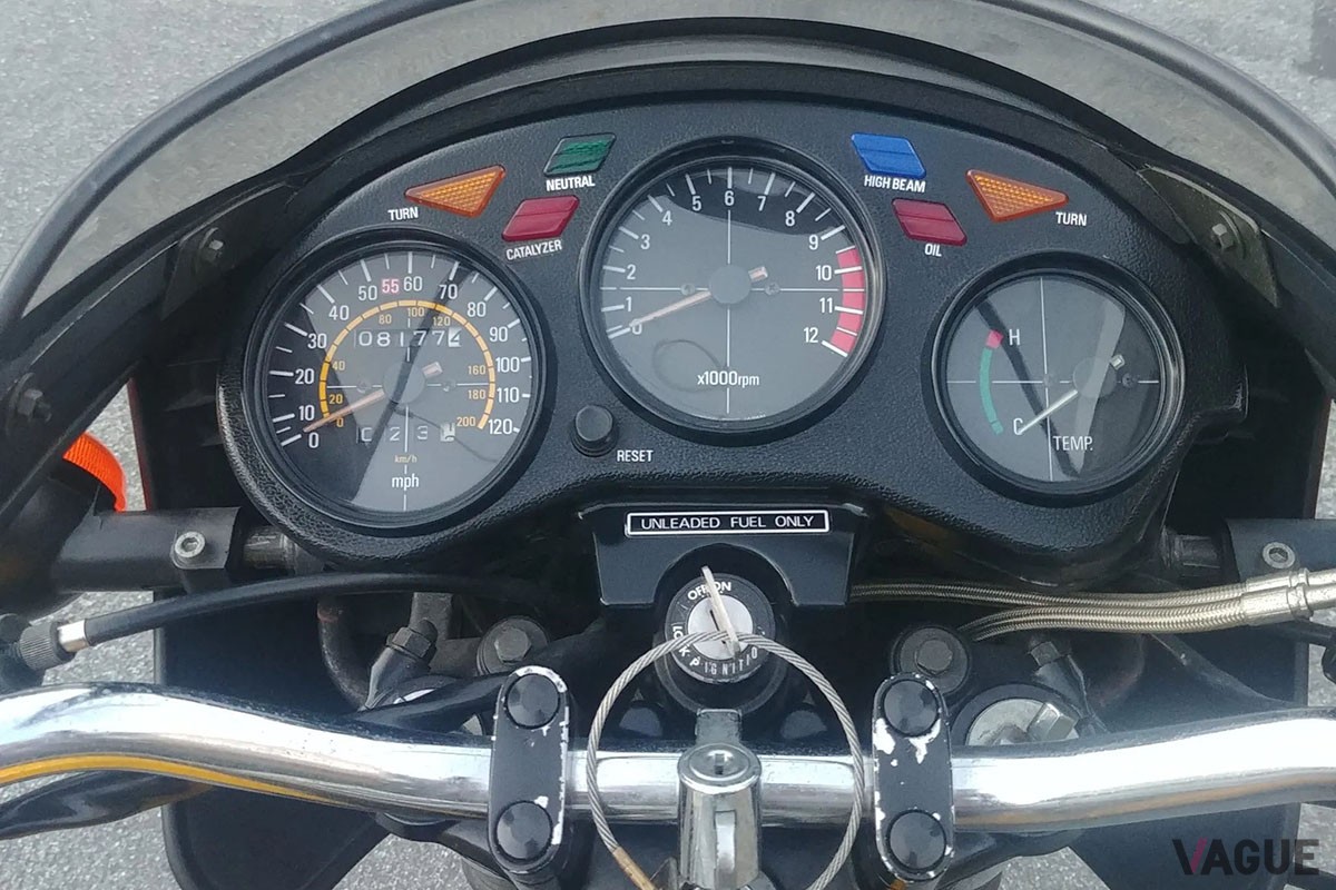 1985年式のヤマハ「RZ350」ケニーロバーツエディション