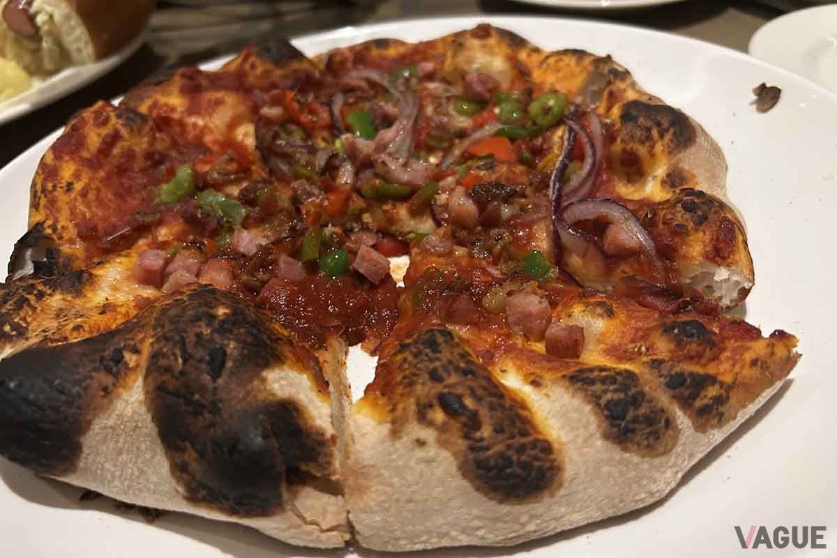 リド・レストランのピザ