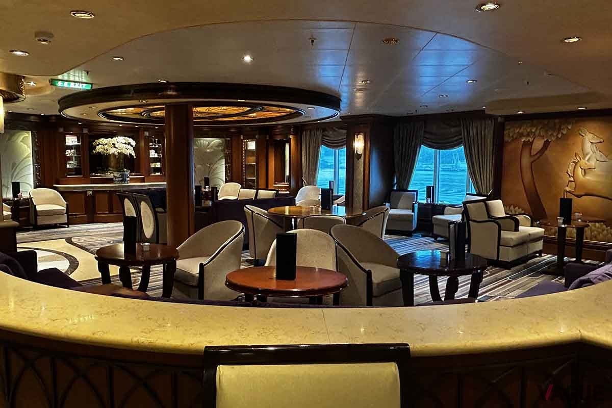 ブリタニア・レストランでの朝食。これは無料