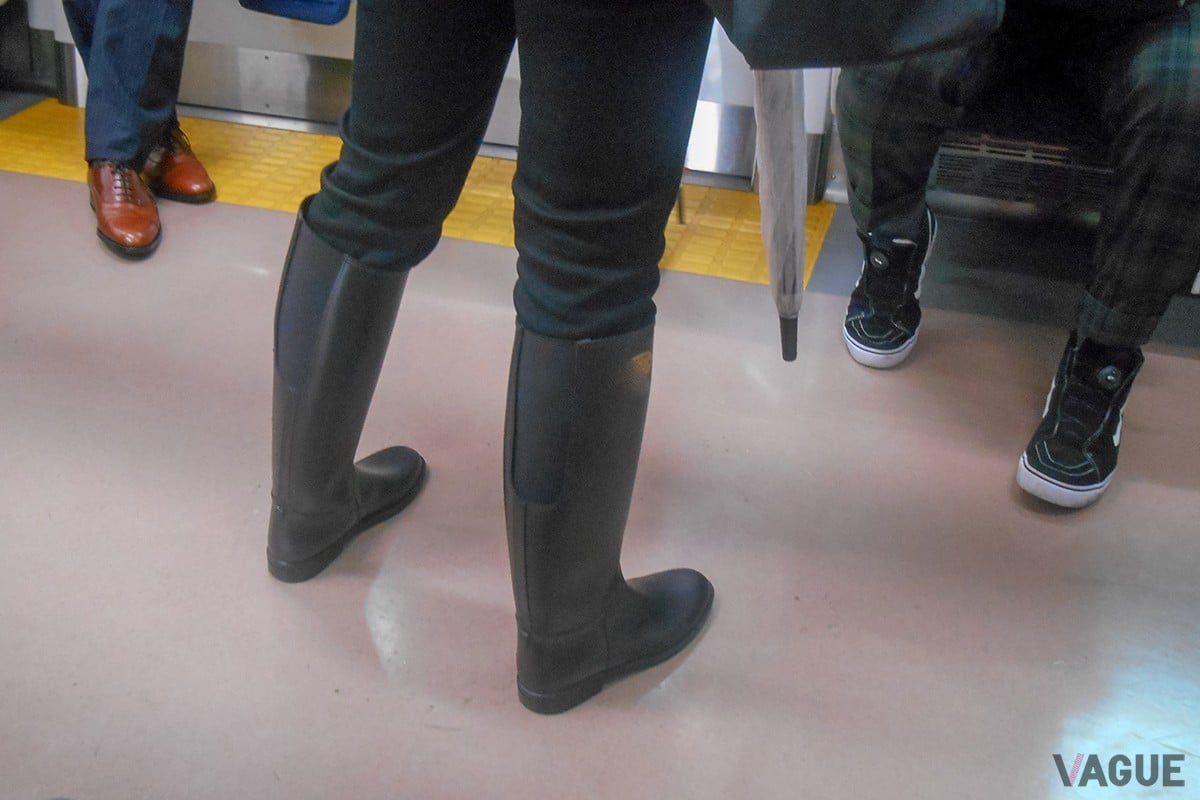 電車内の「傘」のマナー