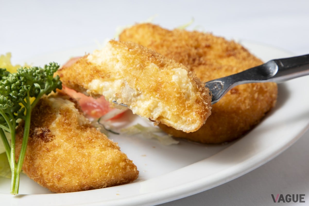 ベシャメルソースの滑らかさ、そして衣のサクサク感がたまらない