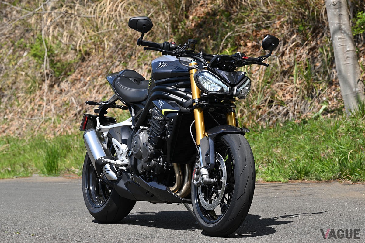 トライアンフ新型「スピードトリプル1200RS」