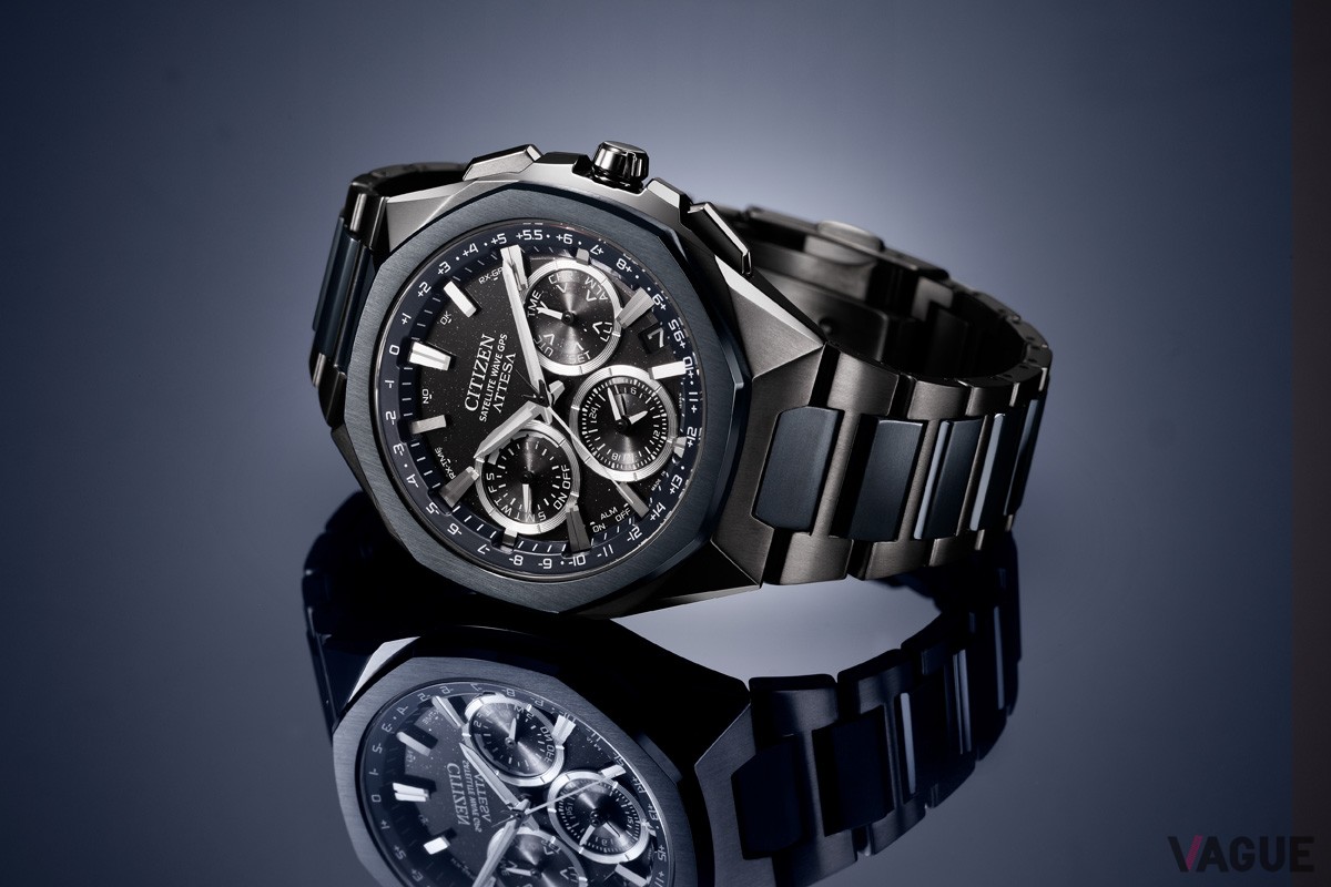 独特の深い⻘⾊を実現したシチズン独自の表面硬化技術デュラテクトDLCブルー