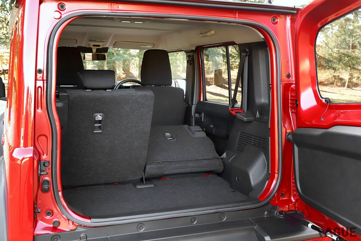 スズキ「ジムニーノマド」