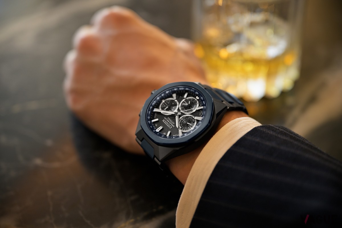 世界限定2000本となる「CC4106-74E」