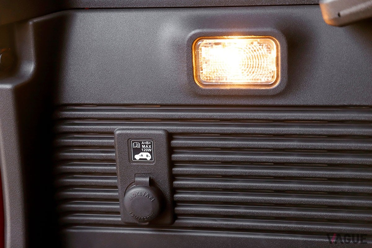 スズキ「ジムニーノマド」