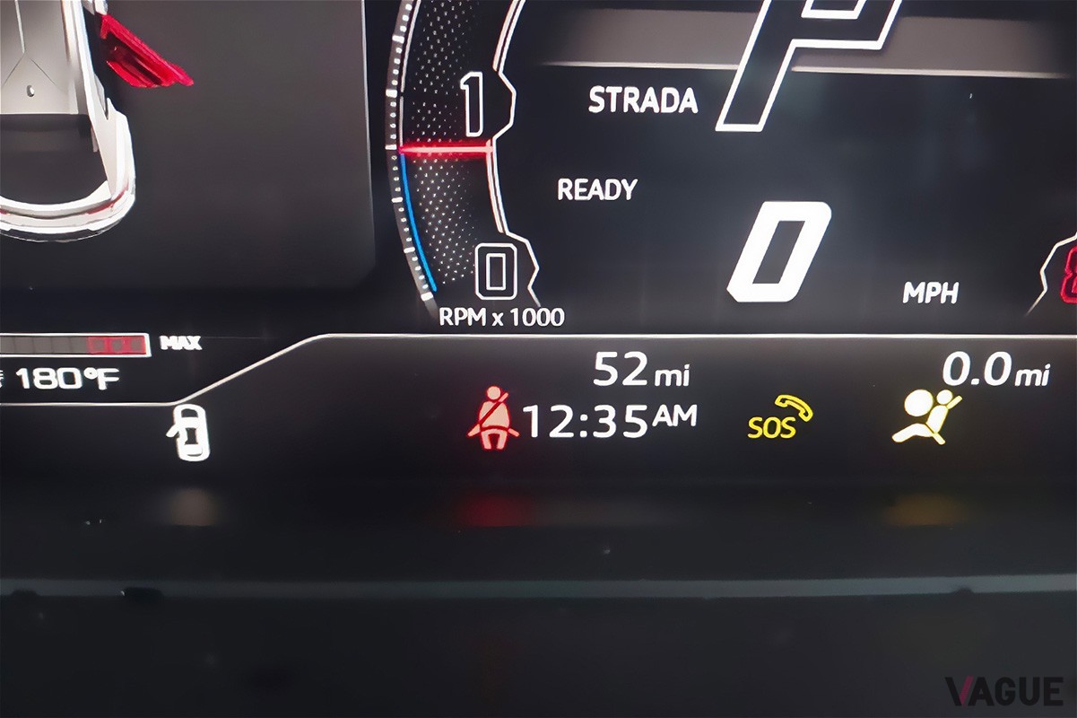 車両識別番号が切り取られたランボルギーニ「ウルス ペルフォルマンテ」。走行距離はわずか52マイル（C）Insurance Auto Auctions, Inc.