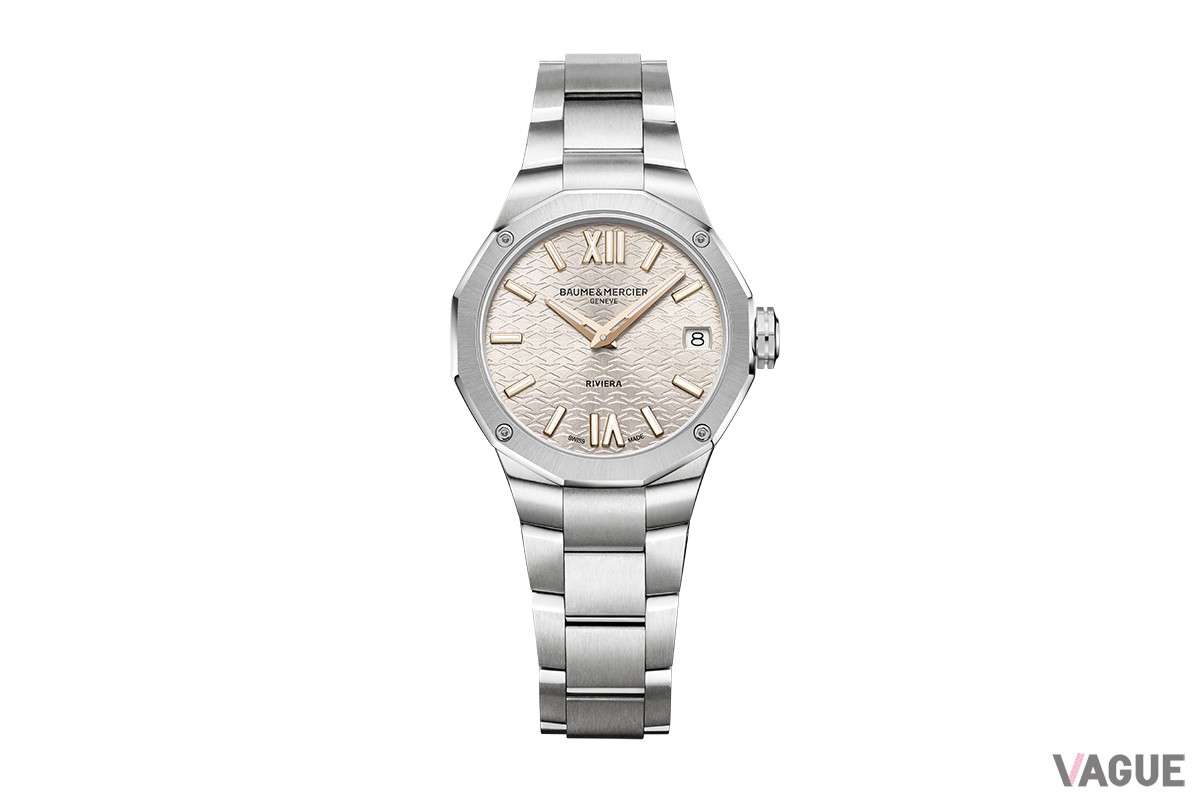 「ウォームシルバー（M0A10810）」（27万600円 消費税込）