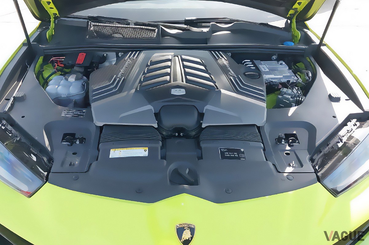 車両識別番号が切り取られたランボルギーニ「ウルス ペルフォルマンテ」。走行距離はわずか52マイル（C）Insurance Auto Auctions, Inc.