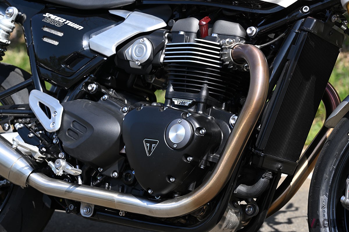 トライアンフ「スピードツイン1200RS」