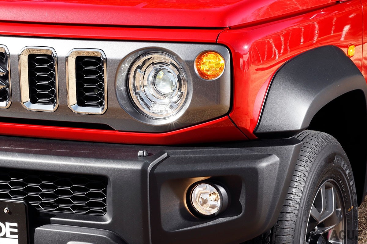 スズキ「ジムニーノマド」