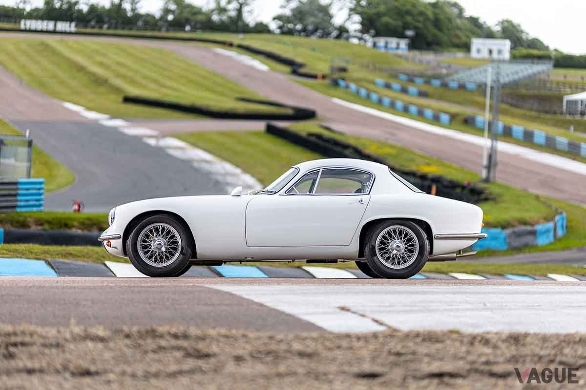 オークションに出品予定の1961年式ロータス「エリート シリーズ2」Neil Fraser(c)2025 Courtesy of RM Sotheby's
