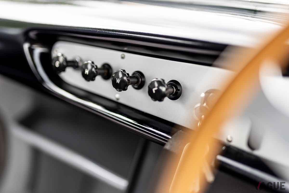 オークションに出品予定の1961年式ロータス「エリート シリーズ2」Neil Fraser(c)2025 Courtesy of RM Sotheby's