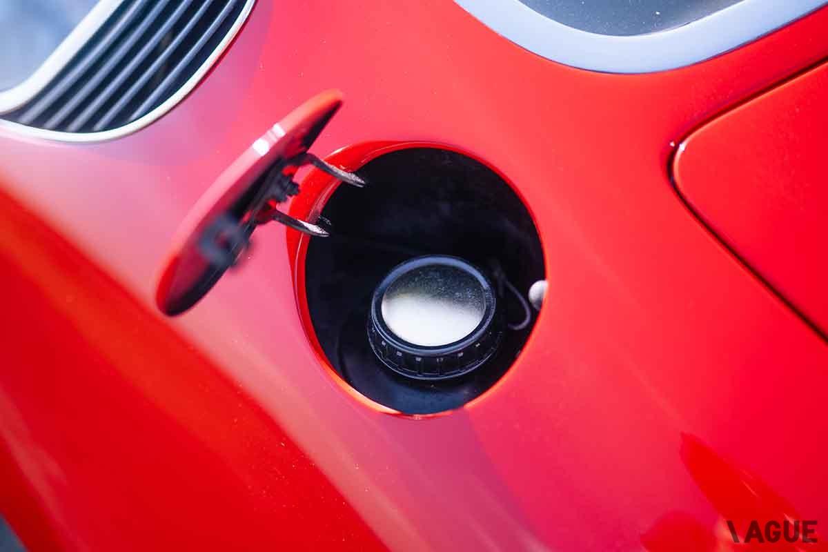 オークションに登場した1973年式フェラーリ「365GTB／4」デイトナ Neil Fraser(c)2025 Courtesy of RM Sotheby's