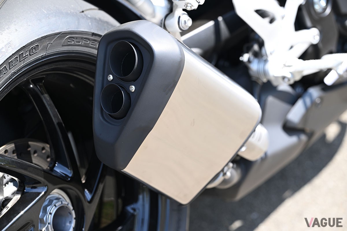 トライアンフ新型「スピードトリプル1200RS」