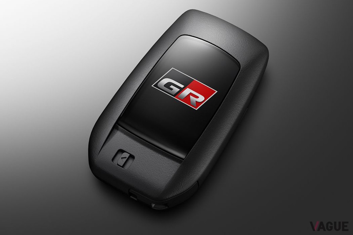 トヨタ新型「カローラ クロスGRスポーツ」
