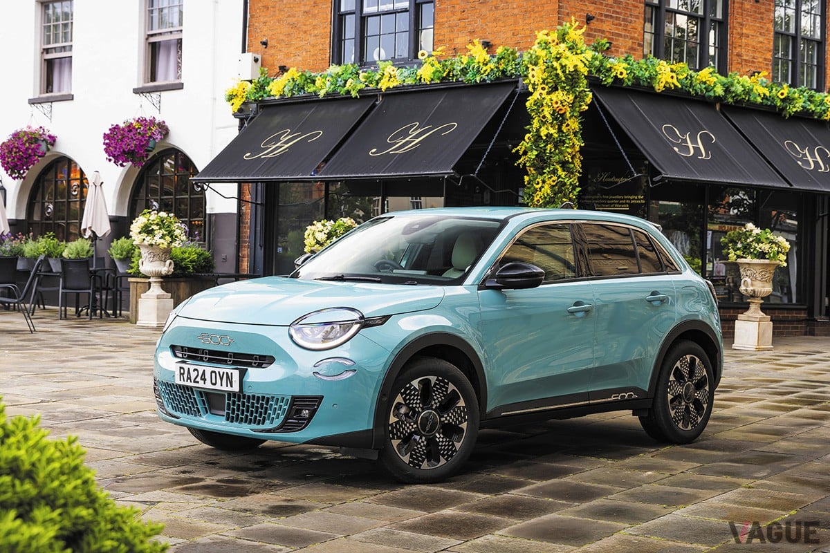 フィアット新型「600ハイブリッド」