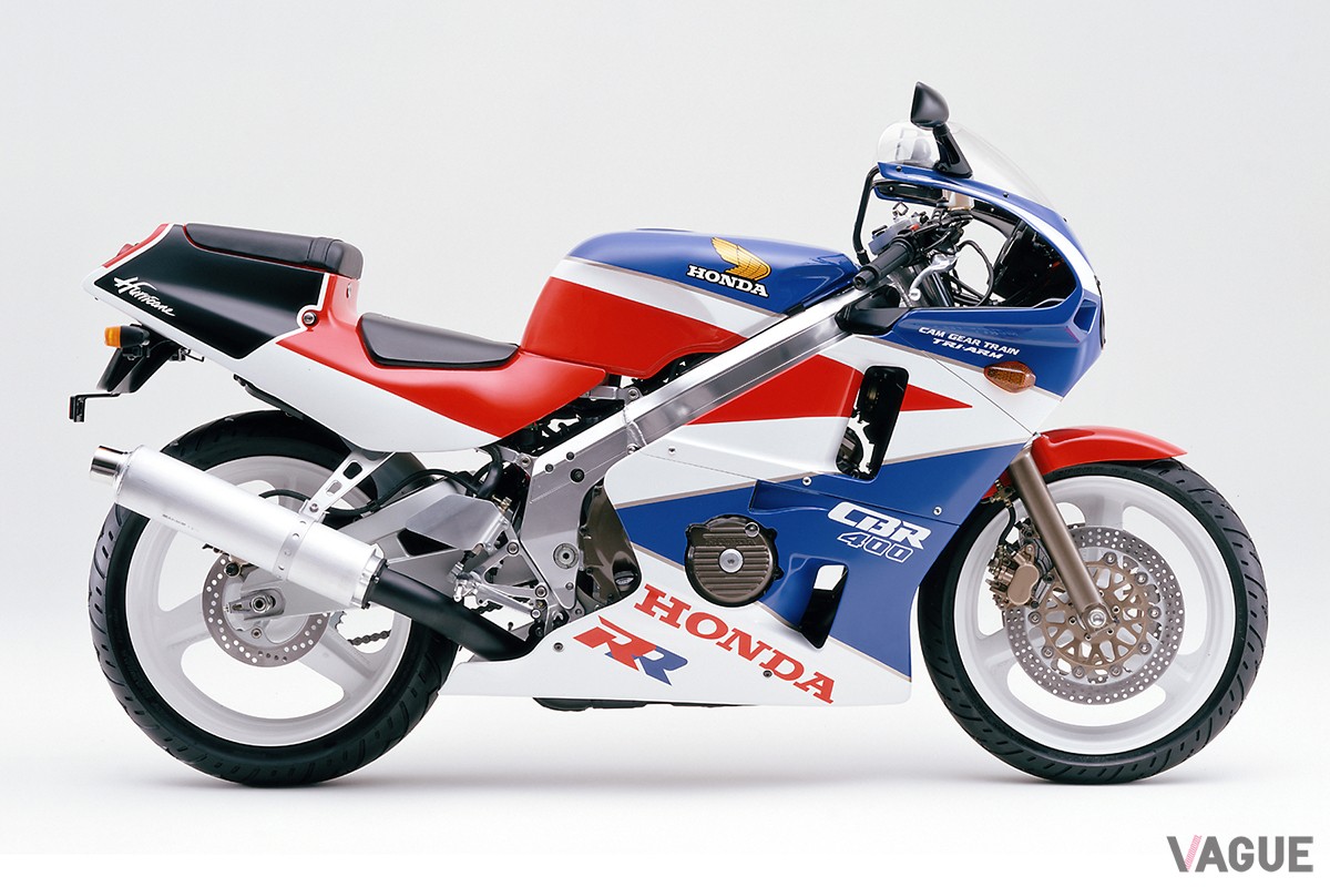 1987年12月に登場したホンダ「CBR400RR」
