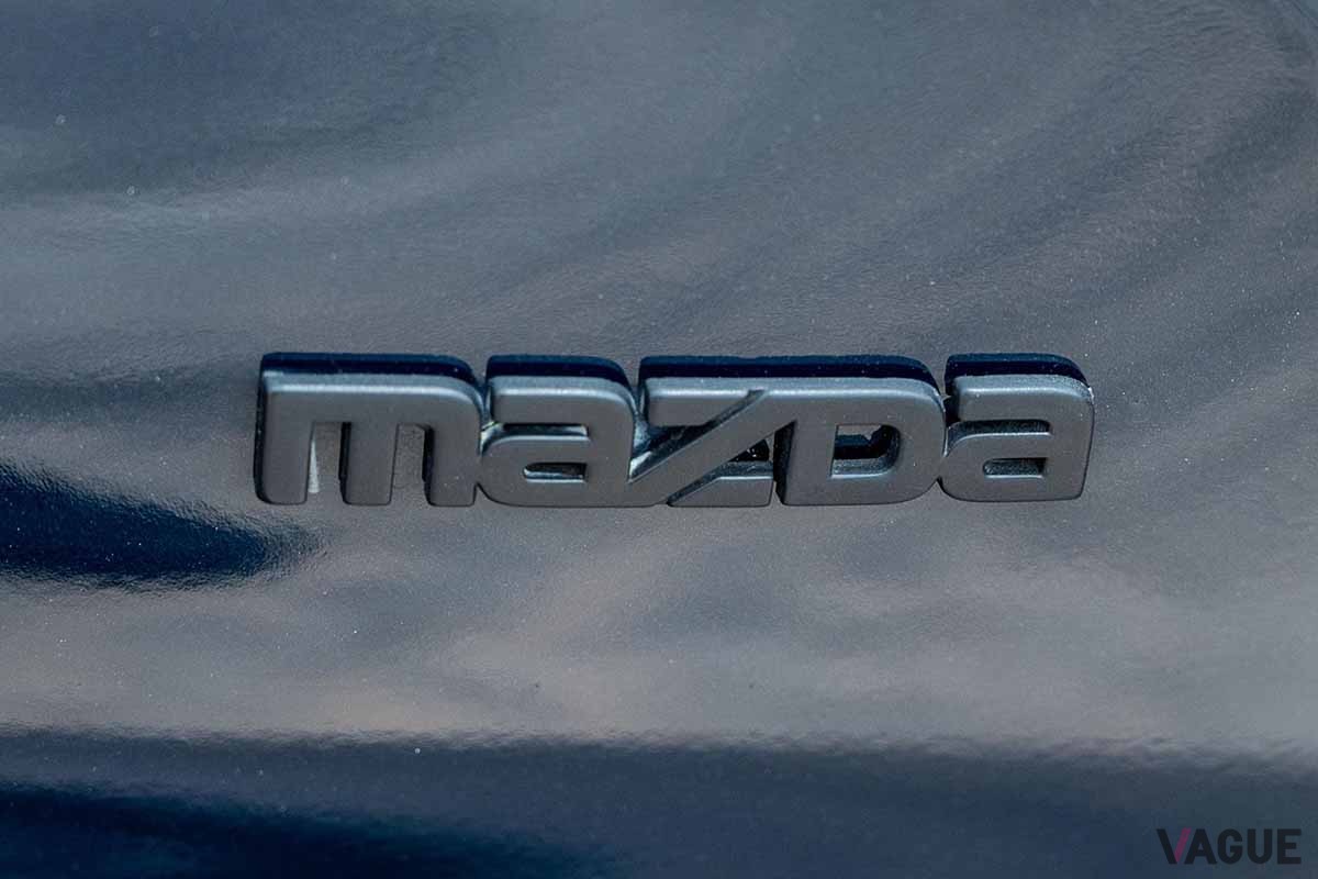 米国オークションに登場した、EV化されたマツダFD型「RX-7」