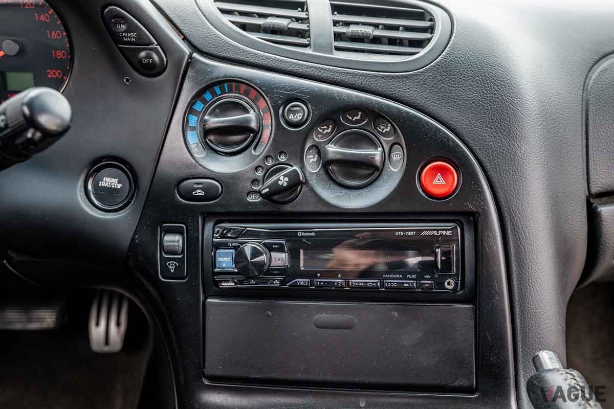 米国オークションに登場した、EV化されたマツダFD型「RX-7」