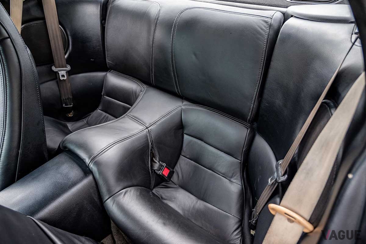 米国オークションに登場した、EV化されたマツダFD型「RX-7」