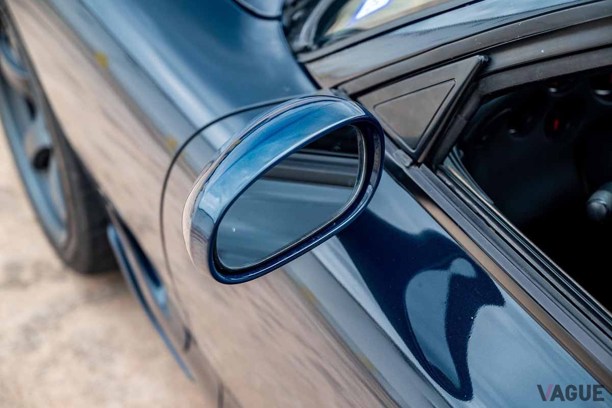 米国オークションに登場した、EV化されたマツダFD型「RX-7」