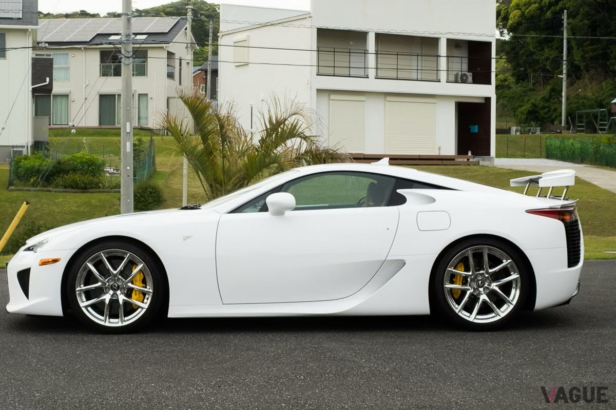 海外オークションに出品された2011年式レクサス「LFA」