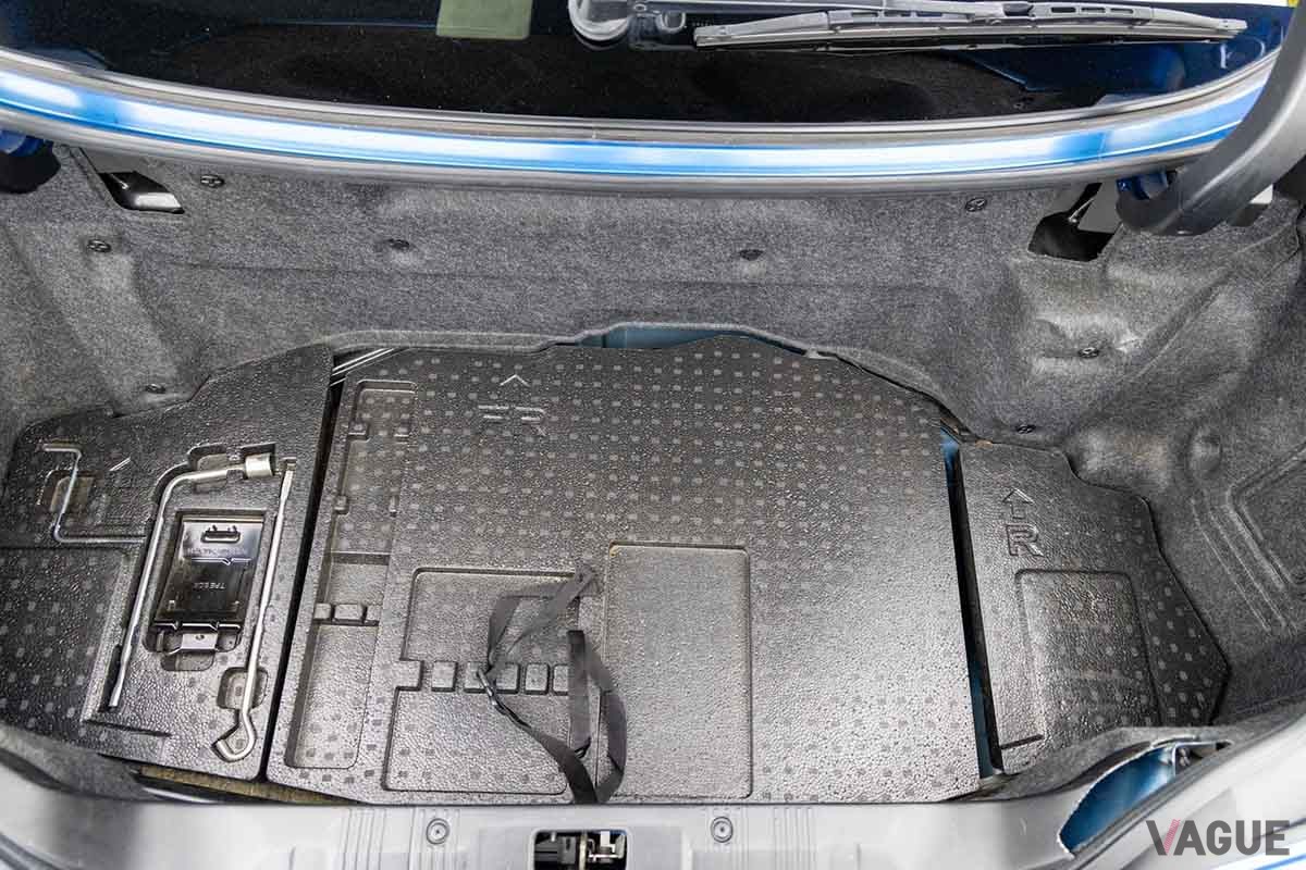 米国オークションに登場した2000年式R34型「スカイラインGT-R」。18万8300km走行の個体だ