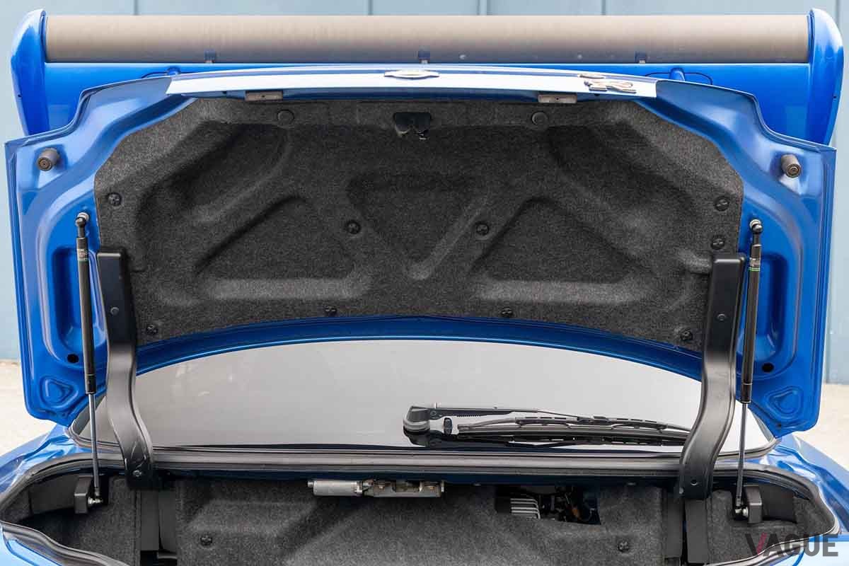 米国オークションに登場した2000年式R34型「スカイラインGT-R」。18万8300km走行の個体だ
