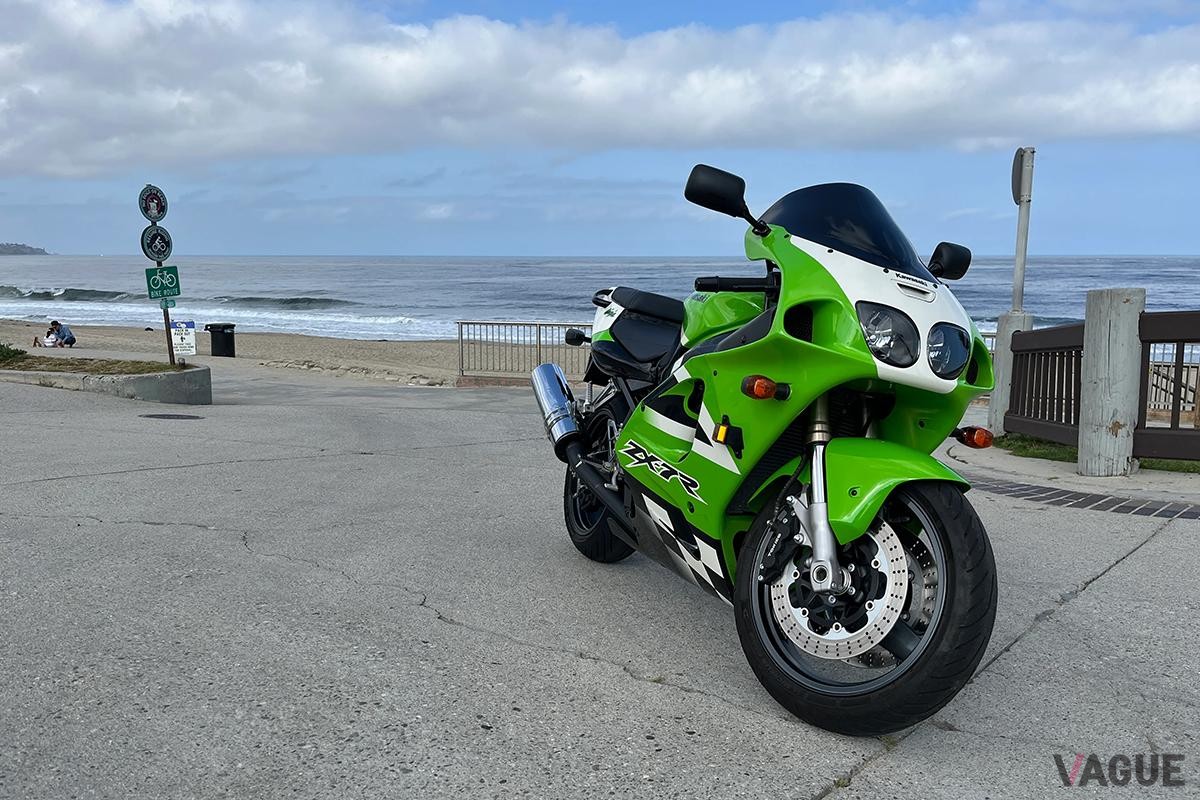 米国オークションに登場した2002年式カワサキ「ニンジャZX-7R」