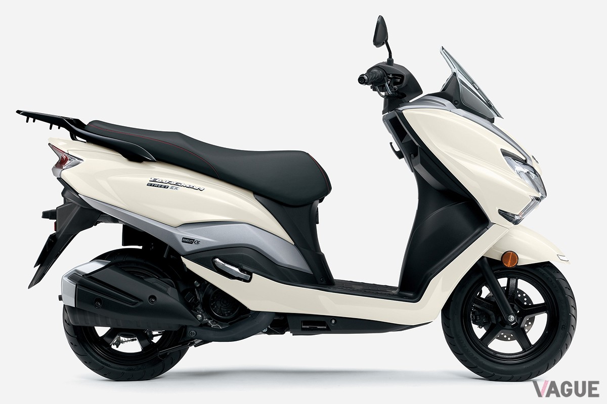 「バーグマンストリート125EX」の新色パールグレイスホワイト