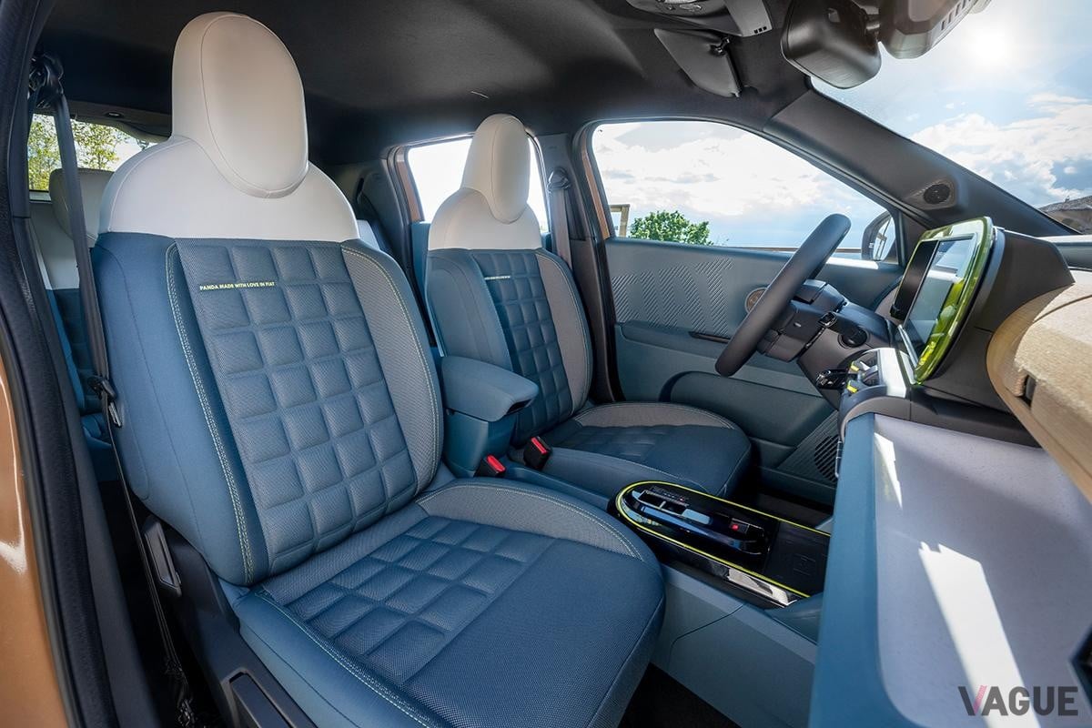 フィアット新型「グランデパンダ ハイブリッド」